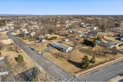 23 Cranbrook Ave, Hillsborough Township, NJ 08844 - Photo 5