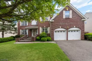 8 Colts Run Rd, Franklin Township, NJ 08540 - Photo 1