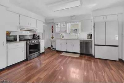 717 Galvin Ave, Roselle, NJ 07203 - Photo 9