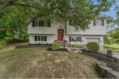 5 Victor Ct, Hackettstown, NJ 07840 - Photo 1