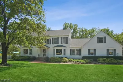 18 Flintlock Rd, Readington, NJ 08822 - Photo 1