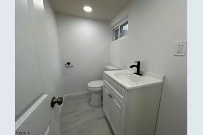 916 Sherman Ave, Plainfield, NJ 07063 - Photo 31