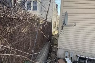 461 S 14th St, Newark, NJ 07103 - Photo 9