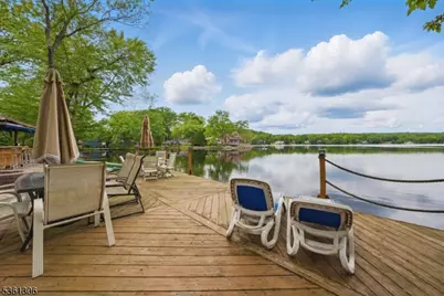 110 E Shawnee Trl, Jefferson Township, NJ 07849 - Photo 1