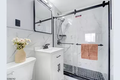 377 S Harrison St #8I, East Orange, NJ 07018 - Photo 11