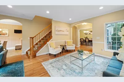 26 Chestnut Ct, Cedar Grove Twp., NJ 07009 - Photo 5