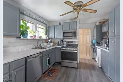 65 Ernst Ave, Bloomfield, NJ 07003 - Photo 13