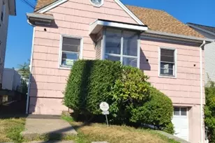 2031 Pleasant Pkwy, Union Township, NJ 07083 - Photo 1