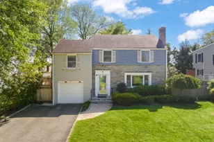 4 Meadowbrook Rd, Millburn, NJ 07078 - Photo 1