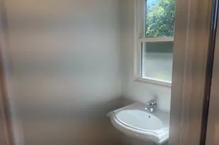 223 Lakewood Dr, Bloomfield, NJ 07003 - Photo 15