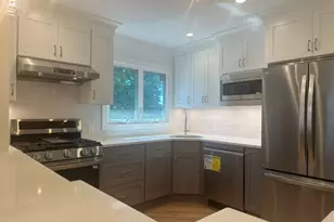 223 Lakewood Dr, Bloomfield, NJ 07003 - Photo 9