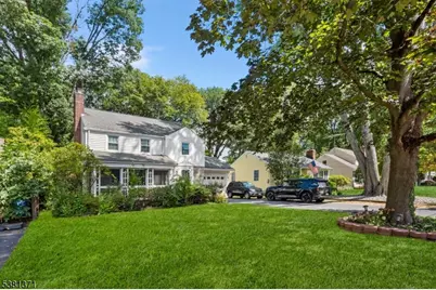 386 Malcolm Ave, North Plainfield, NJ 07063 - Photo 1