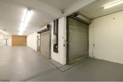 30 W Price St, Linden, NJ 07036 - Photo 23