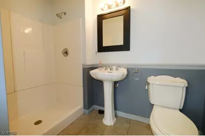 30 W Price St, Linden, NJ 07036 - Photo 9