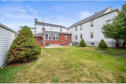 377 Hazel St, Clifton, NJ 07011 - Photo 17