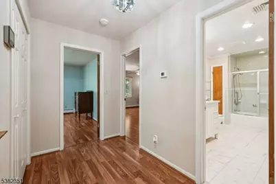 29 Ponds Cir, Wayne Twp., NJ 07470 - Photo 33