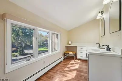 29 Ponds Cir, Wayne Twp., NJ 07470 - Photo 29