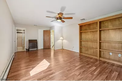 29 Ponds Cir, Wayne Twp., NJ 07470 - Photo 27