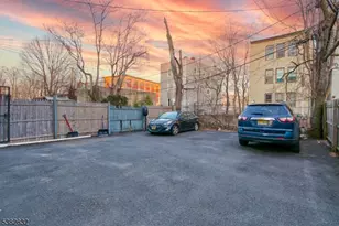 178 N 16th St, East Orange, NJ 07017 - Photo 17