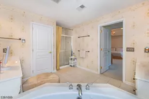 6 Congressional Ln, Totowa, NJ 07512 - Photo 21