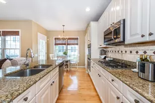 6 Congressional Ln, Totowa, NJ 07512 - Photo 7