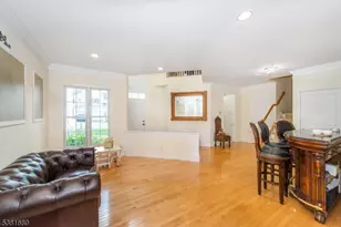 6 Congressional Ln, Totowa, NJ 07512 - Photo 5