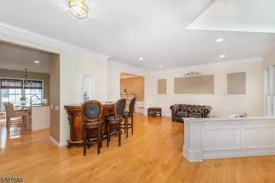 6 Congressional Ln, Totowa, NJ 07512 - Photo 3