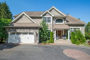 35 Ramapo Mountain Dr, Wanaque, NJ 07465 - Photo 1