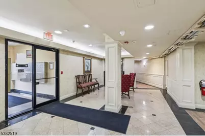 8800 Boulevard East, North Bergen, NJ 07047 - Photo 15