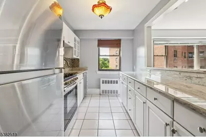 8800 Boulevard East #4J, North Bergen, NJ 07047 - Photo 7