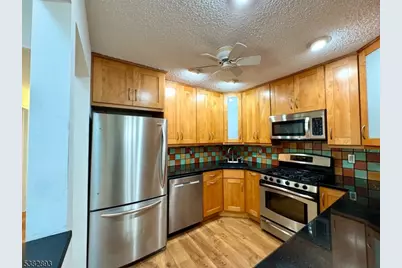 21 Crabapple Ln, Franklin Township, NJ 08823 - Photo 7