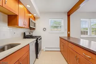 1285B Valley Rd, Wayne, NJ 07470 - Photo 13