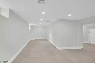 195 Sylvan St, Rutherford, NJ 07070 - Photo 45