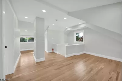 195 Sylvan St, Rutherford, NJ 07070 - Photo 37