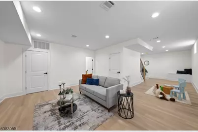 135A La Salle Ave, Clifton, NJ 07013 - Photo 31