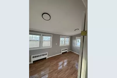 1292 Crescent Ave, Roselle, NJ 07203 - Photo 5