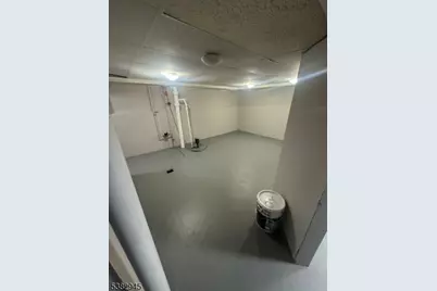 1292 Crescent Ave, Roselle, NJ 07203 - Photo 33