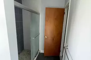 302 Princeton Ave, Jersey City, NJ 07305 - Photo 9