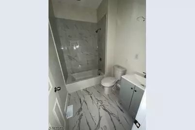 377 Littleton Ave, Newark, NJ 07103 - Photo 13