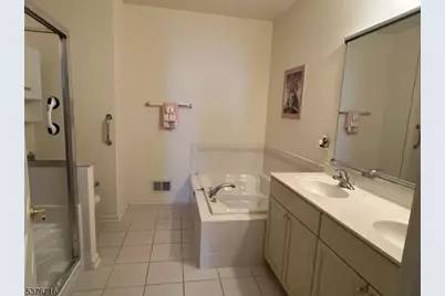 99 Saratoga Ct, Franklin Township, NJ 08873 - Photo 9