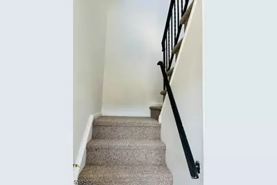 26 Pilgrim Ct, Bloomfield, NJ 07003 - Photo 11