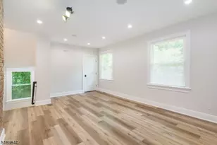 31 Oak Grove Rd, Caldwell, NJ 07006 - Photo 17