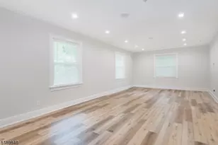 31 Oak Grove Rd, Caldwell, NJ 07006 - Photo 11