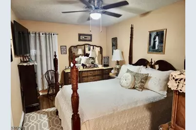 158B Pelham Ln #B, Monroe Township, NJ 08831 - Photo 5