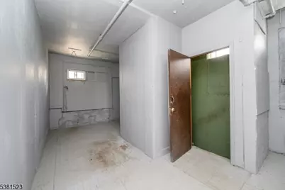 172 Lyon St, Paterson, NJ 07524 - Photo 27