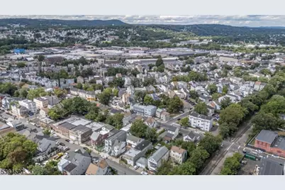 172 Lyon St, Paterson, NJ 07524 - Photo 39