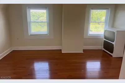 19 Spring St, Bloomfield, NJ 07003 - Photo 15