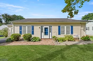 308 Brakeley Ave, Lopatcong Township, NJ 08865 - Photo 1