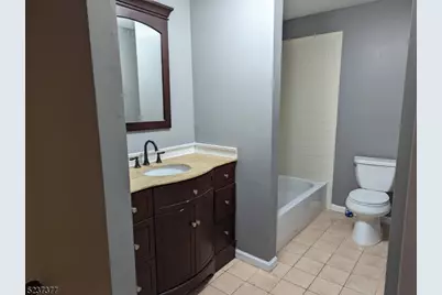 63 Kent St #2, Newark, NJ 07108 - Photo 9