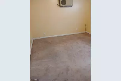 405 E 40th St, Paterson, NJ 07504 - Photo 9